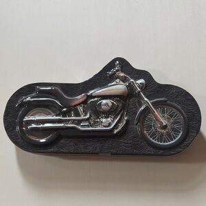 Harley-Davidson | Dark Colored Motorcycle Tin | Decor Memiorbillia Harley Rider